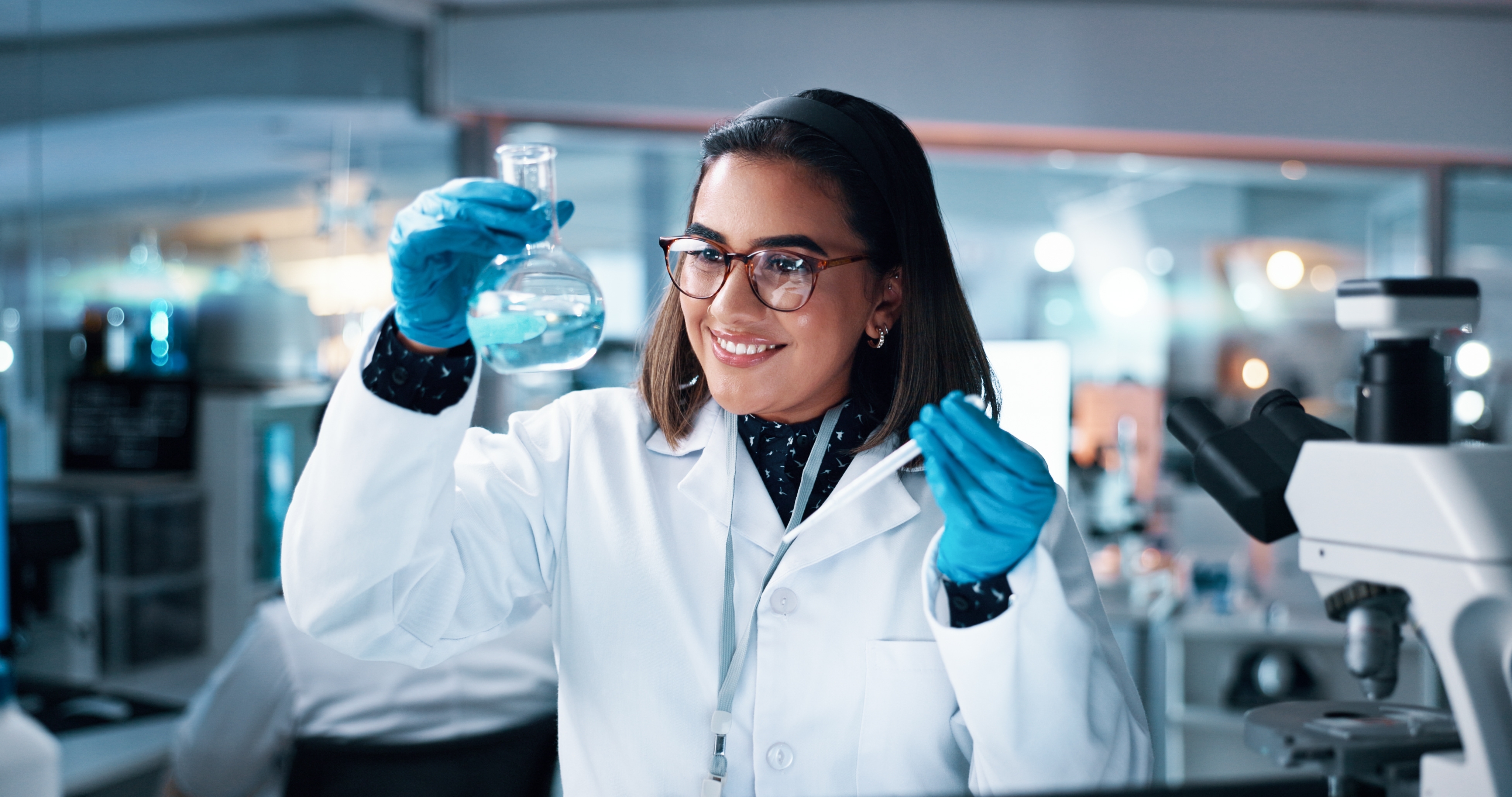 La industria química nacional: motor y habilitador estratégico de la producción colombiana 